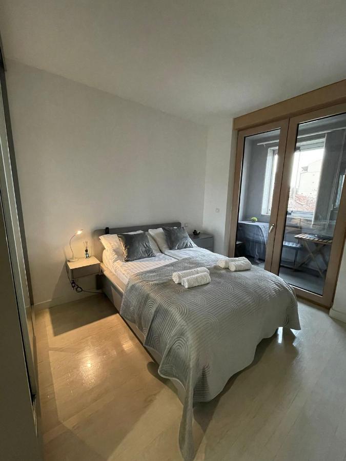 Iskra Appartement Belgrado Buitenkant foto